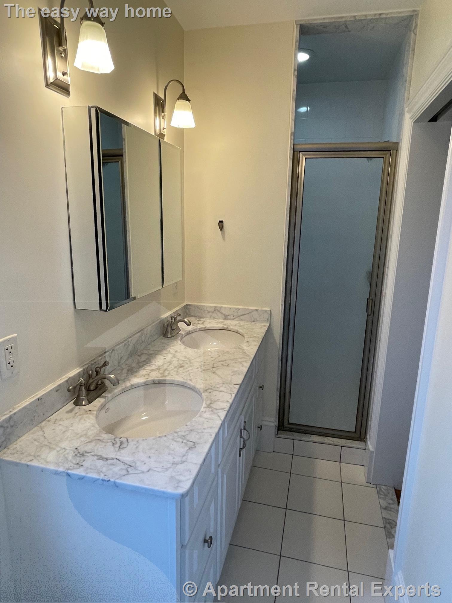 515 Green St, Central Square