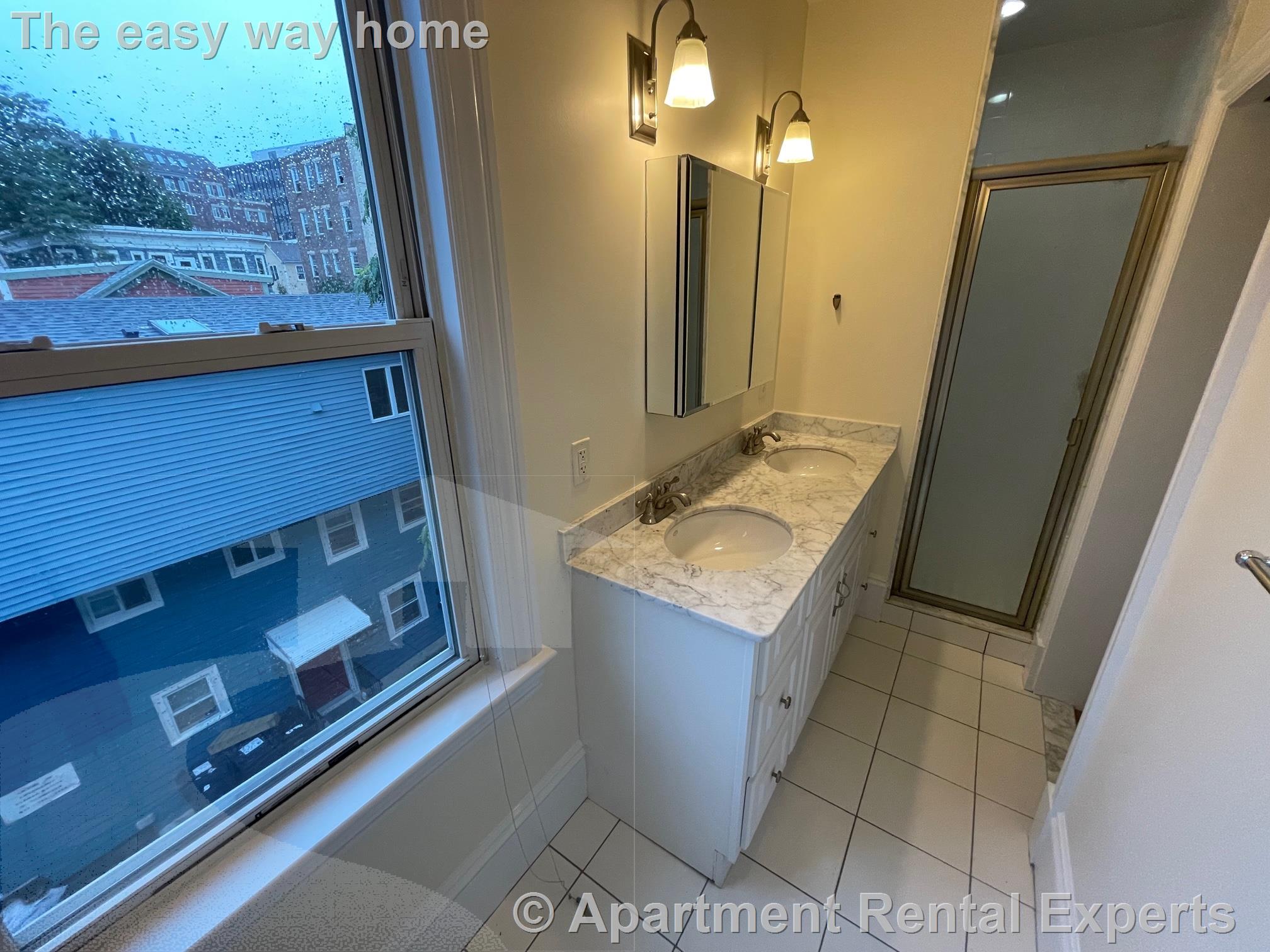 515 Green St, Central Square