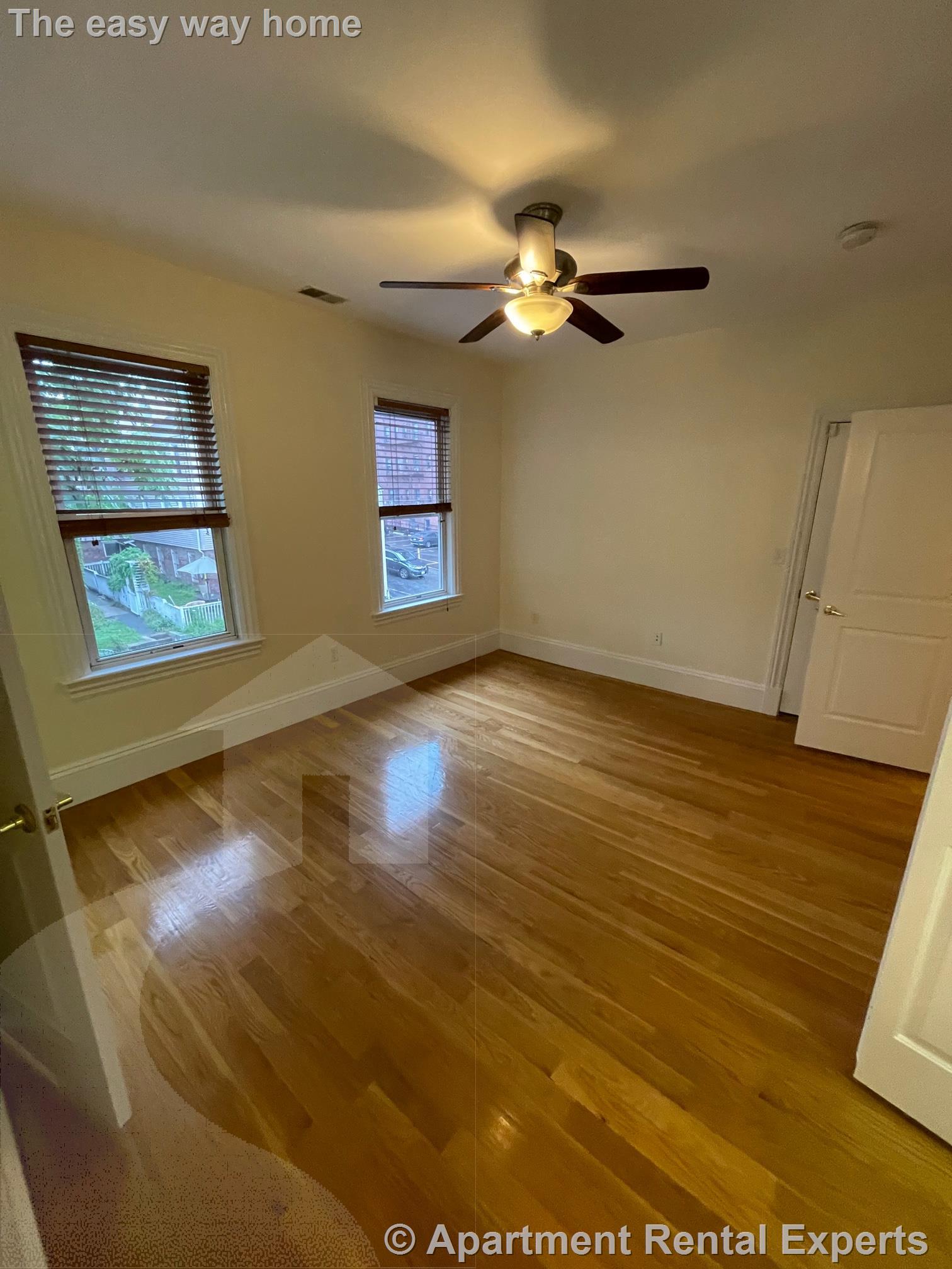 515 Green St, Central Square