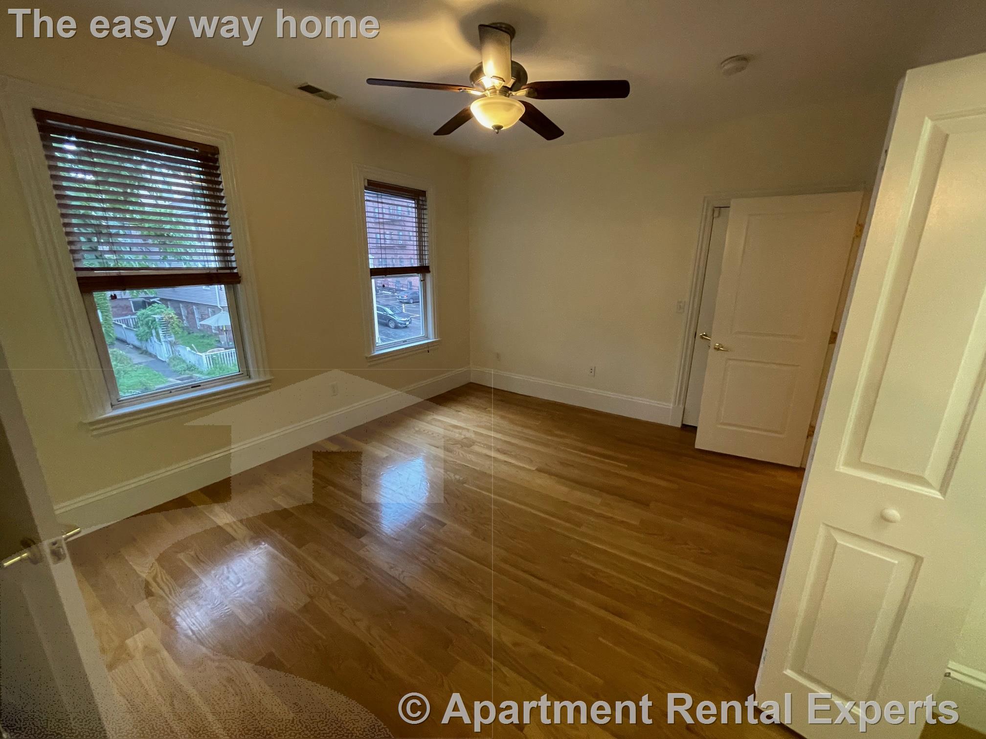 515 Green St, Central Square