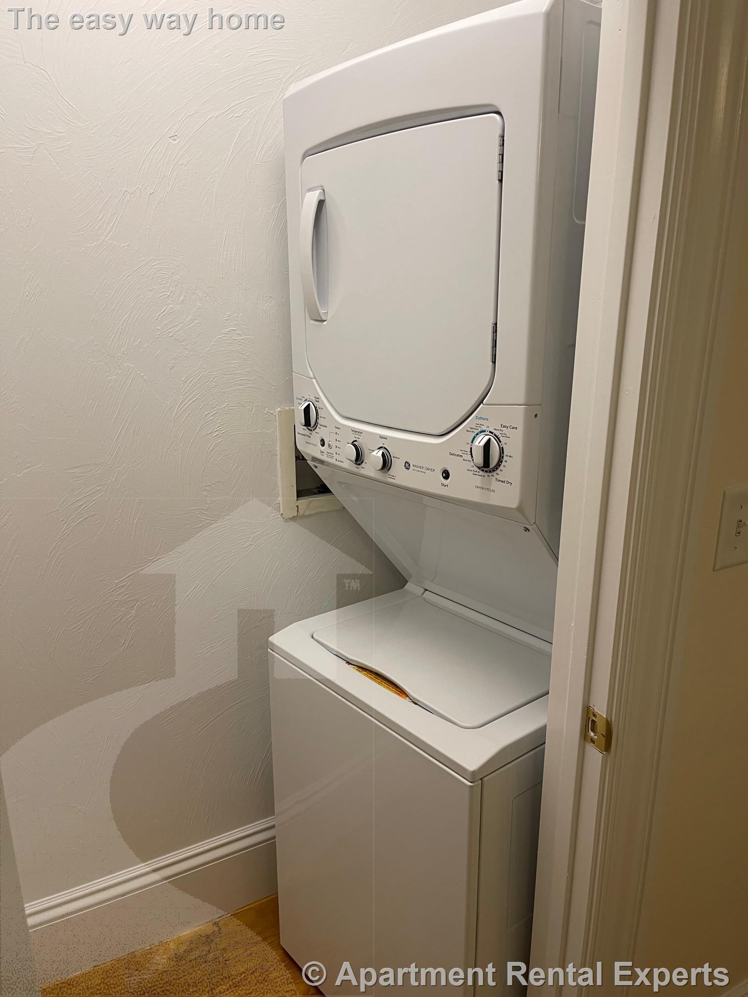 515 Green St, Central Square