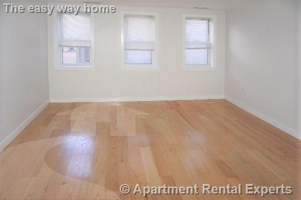 20 Chestnut St, Cambridgeport