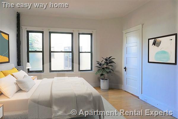 19 Pleasant St, Central Square