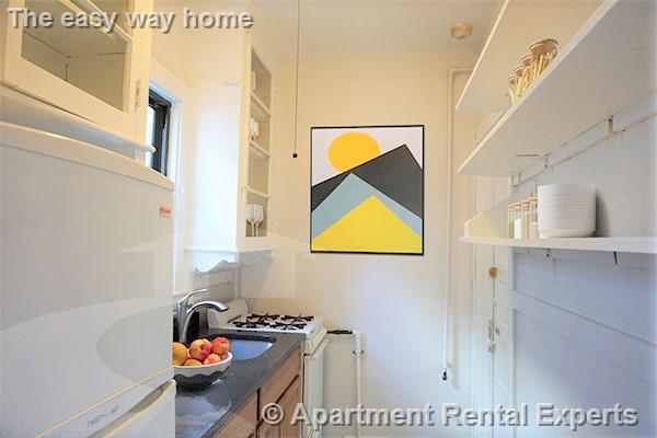 19 Pleasant St, Central Square