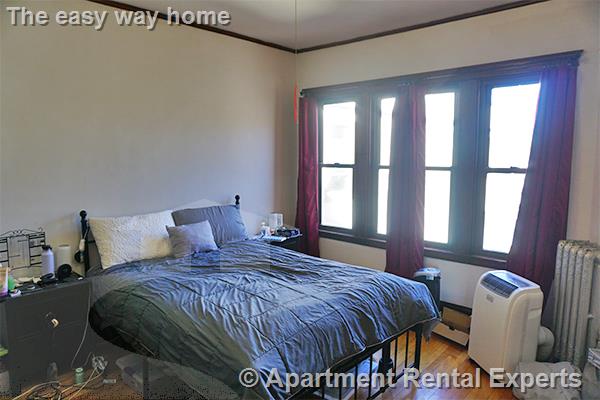 19 Pleasant St, Central Square