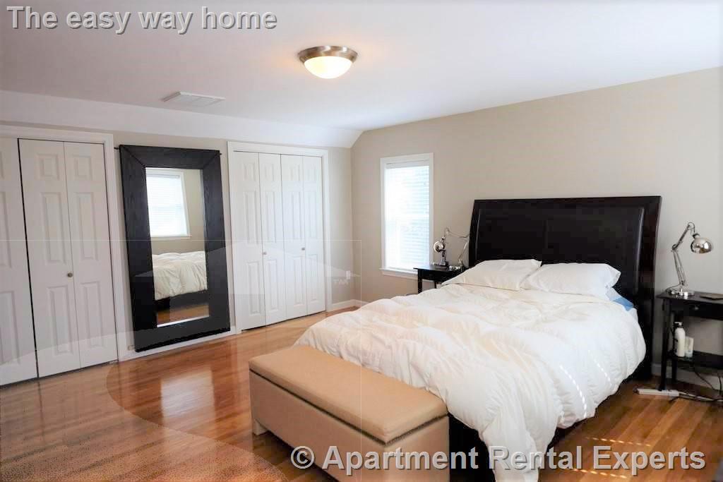 867 Fellsway, Wellington