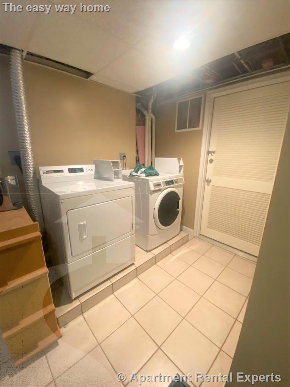 54 James St, Malden Center