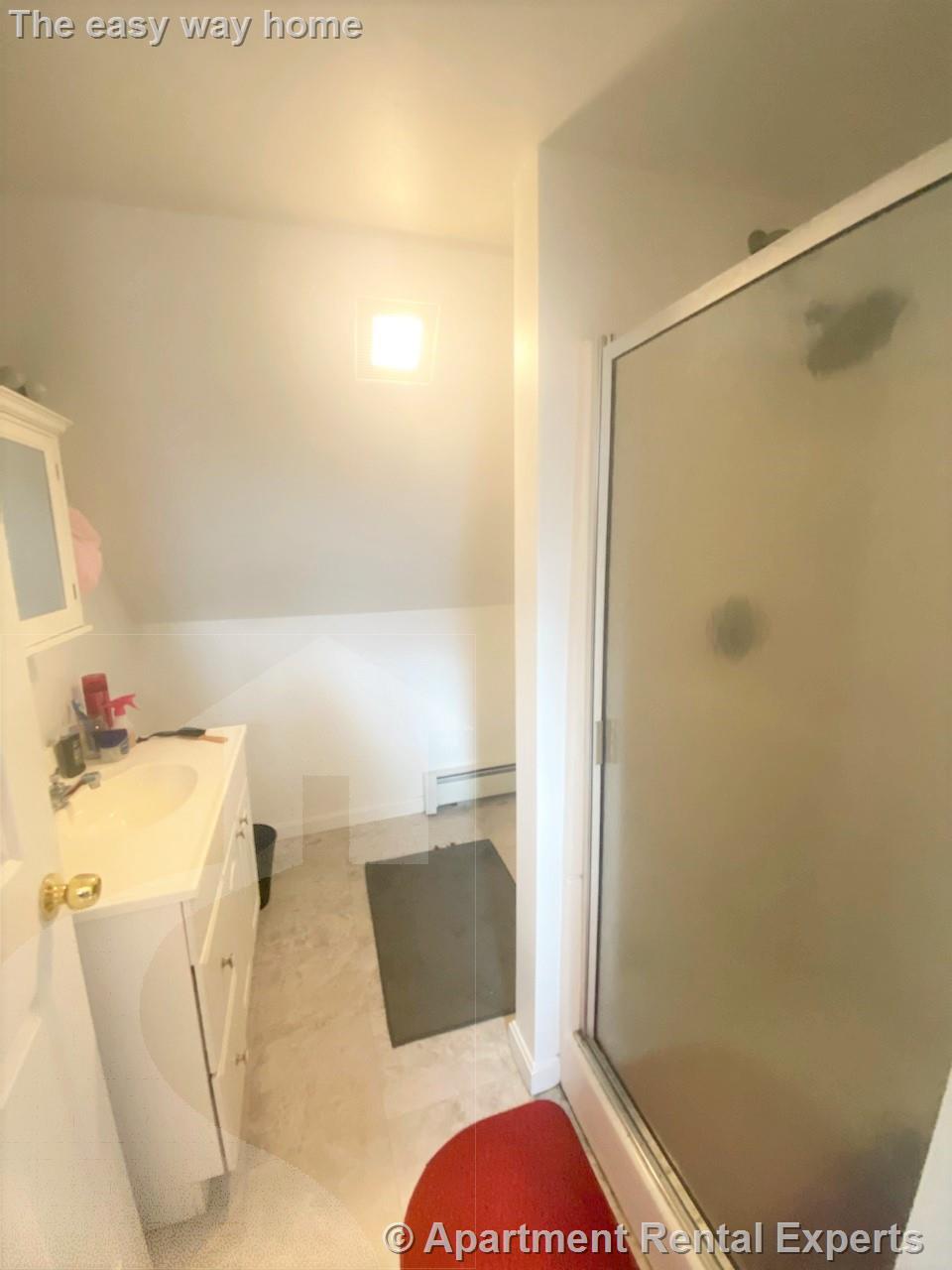 54 James St, Malden Center