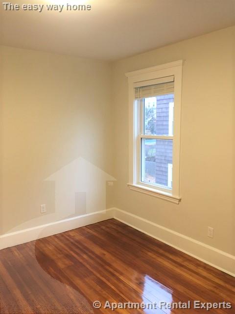 1080-1082 Main St, Other