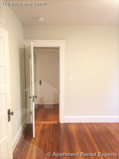 1080-1082 Main St, Other