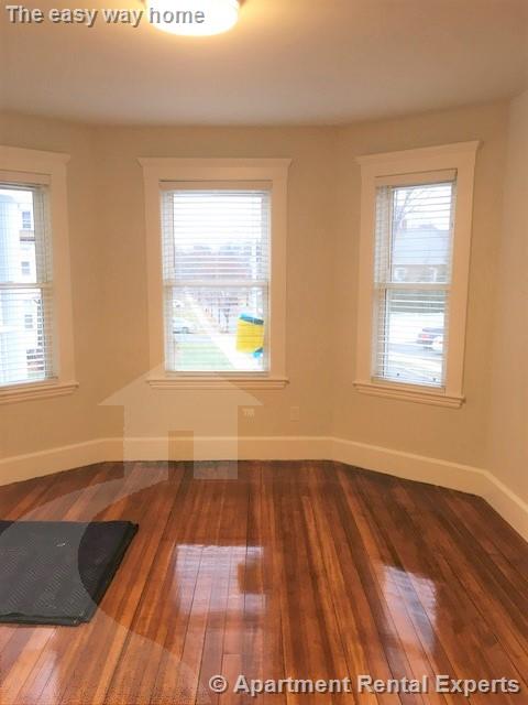 1080-1082 Main St, Other