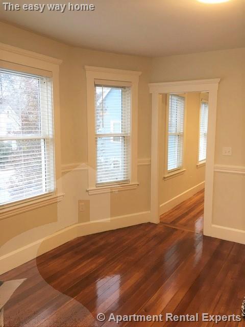 1080-1082 Main St, Other