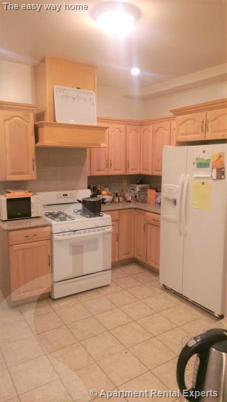 322 Western Ave, Central Square