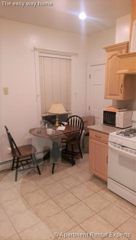 322 Western Ave, Central Square