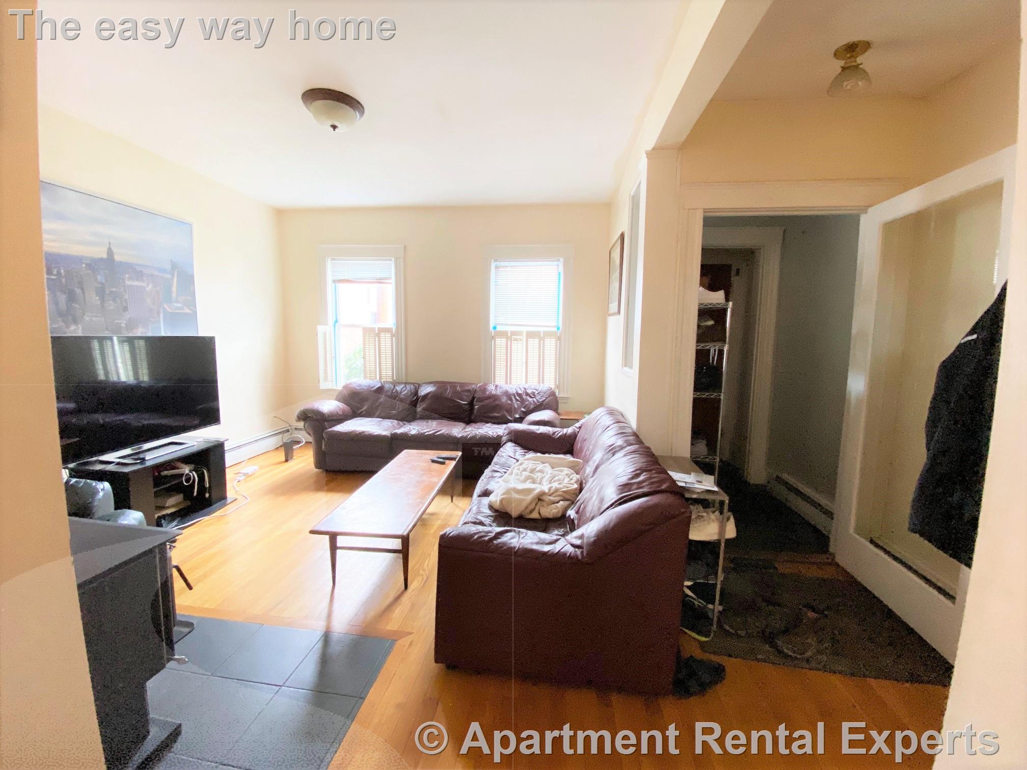 24 Watson St, Cambridgeport