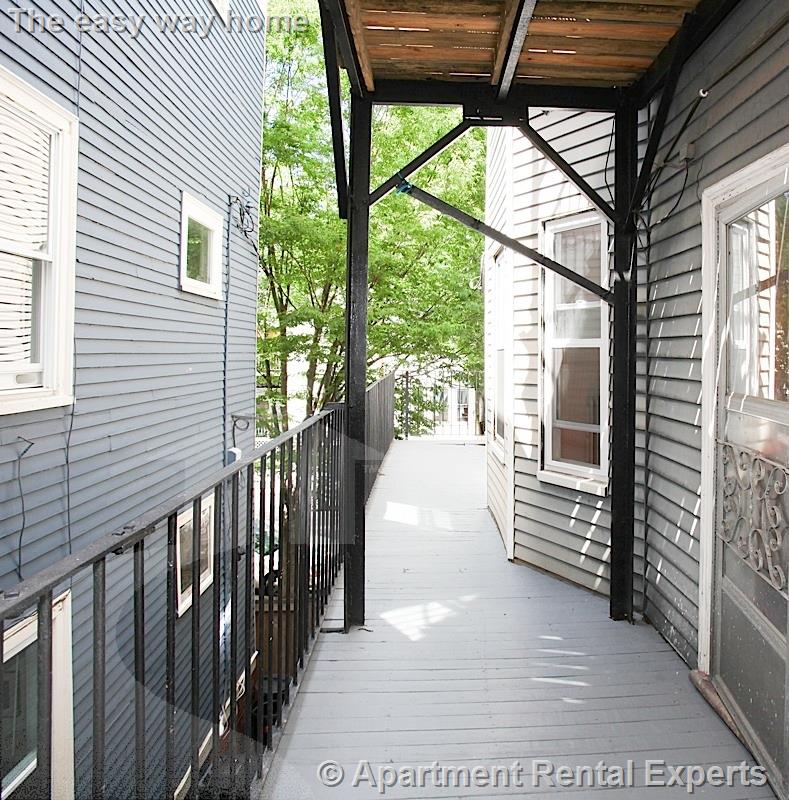 368 Broadway, Central Square