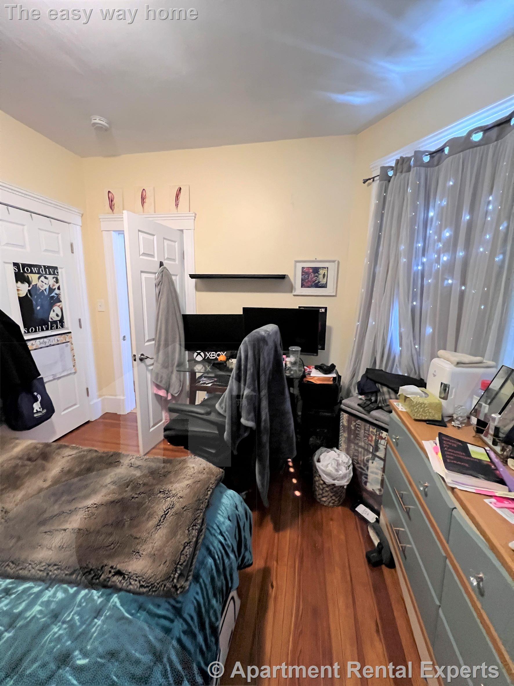 17 Dow St, Teele Square