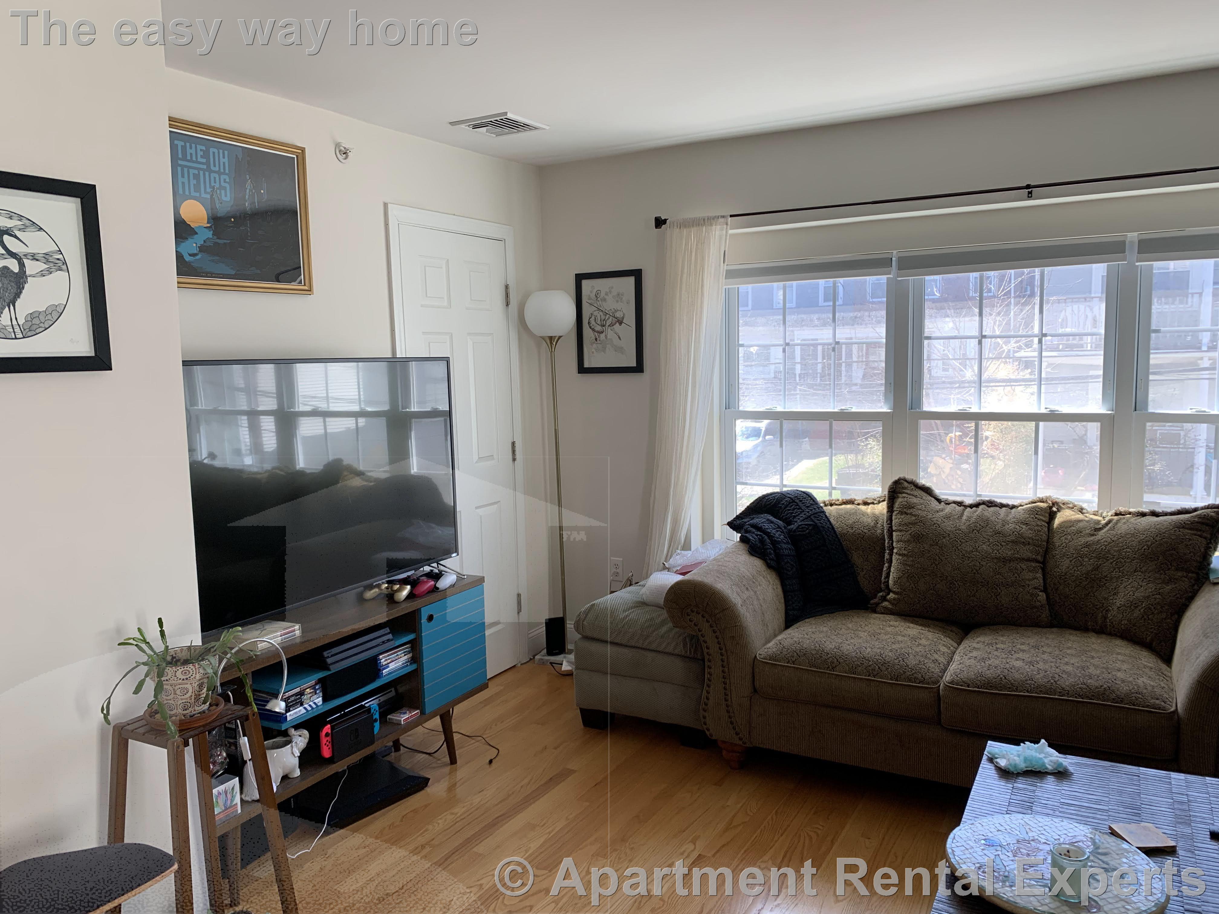 11 Everett Ave, East Somerville