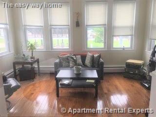 547 Broadway, Ball Square