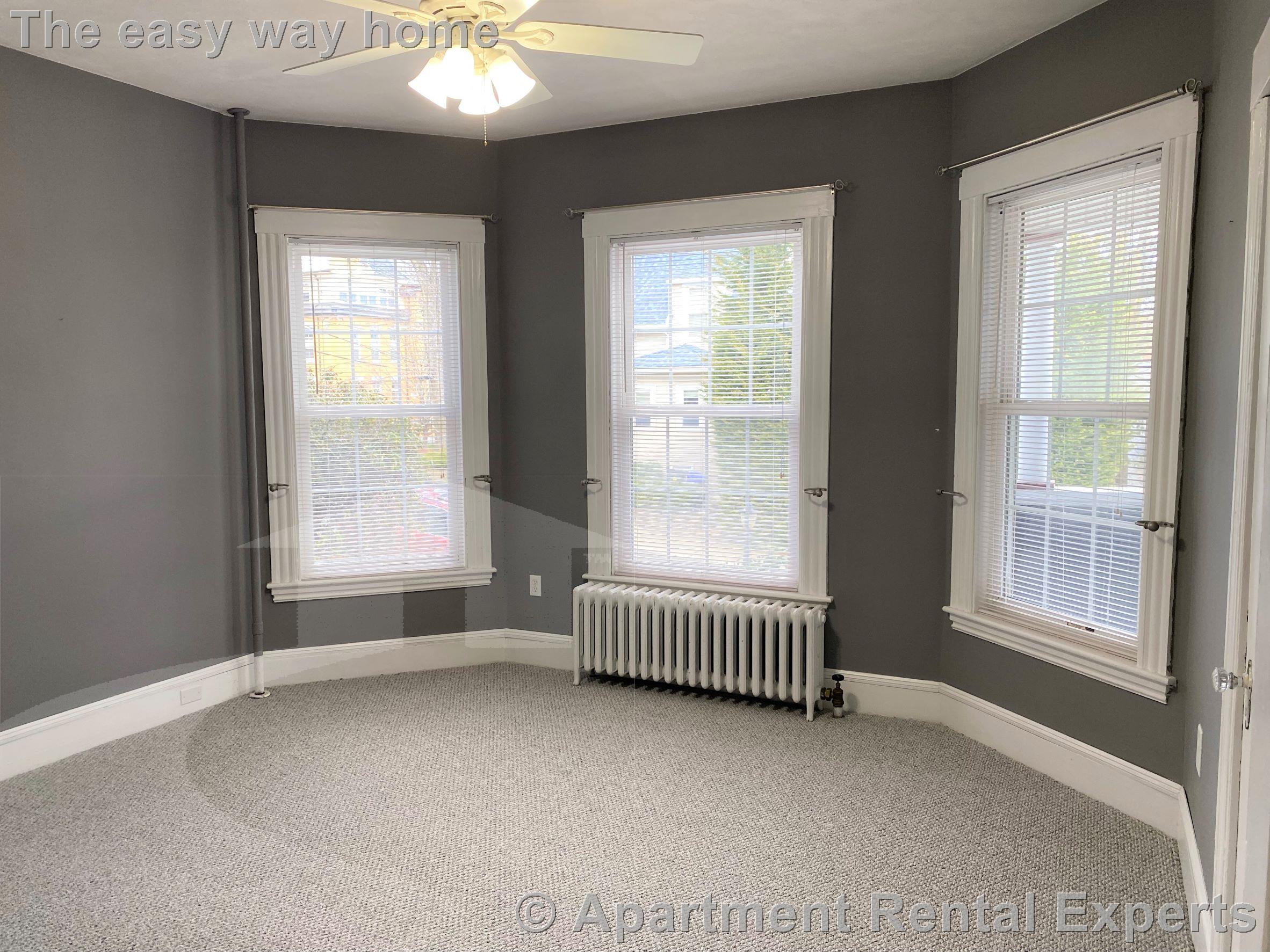 56 Earl St, Malden Center