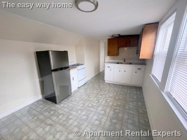 543 Broadway, Magoun Square