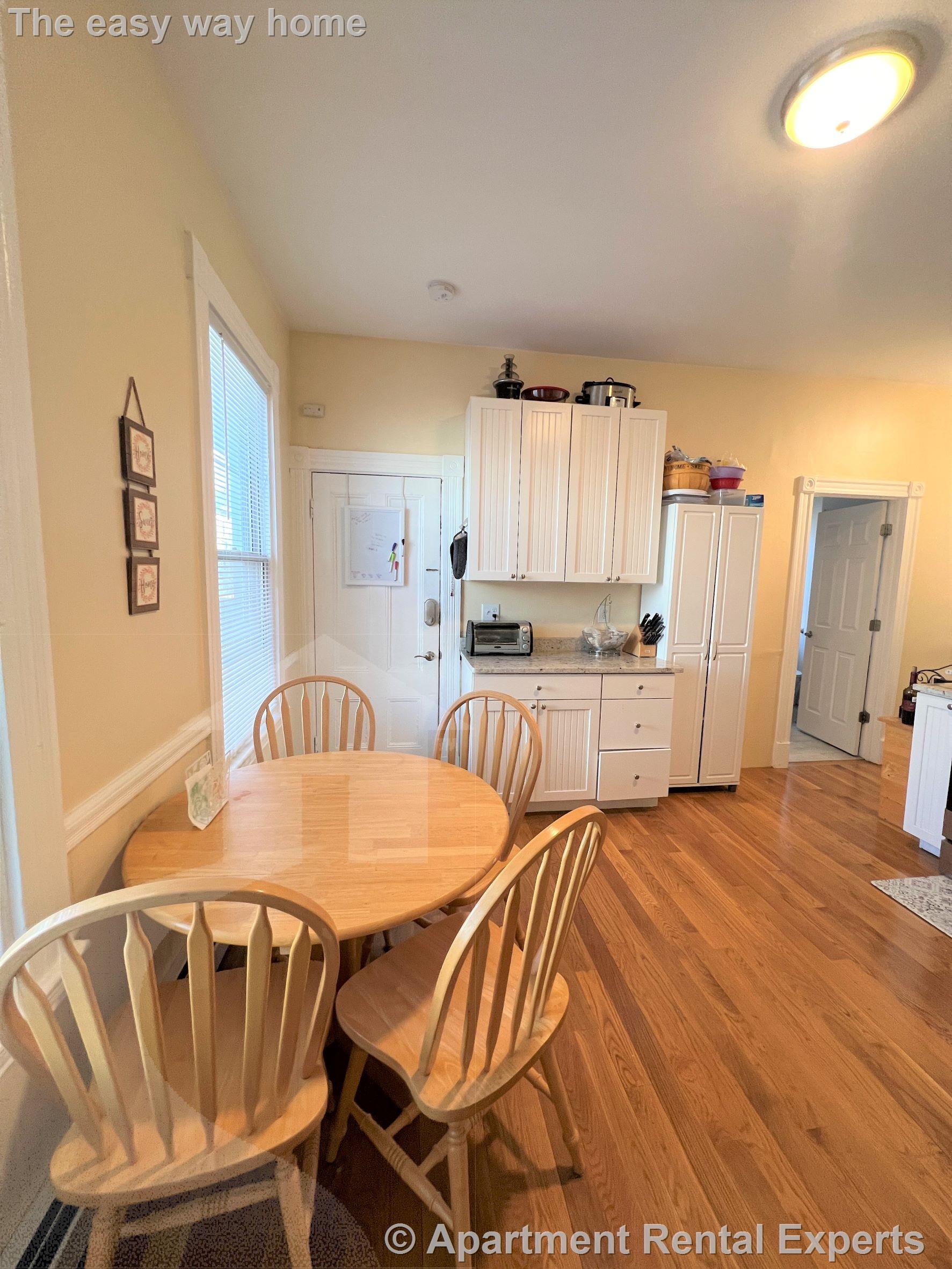 413 Washington St, Central Square