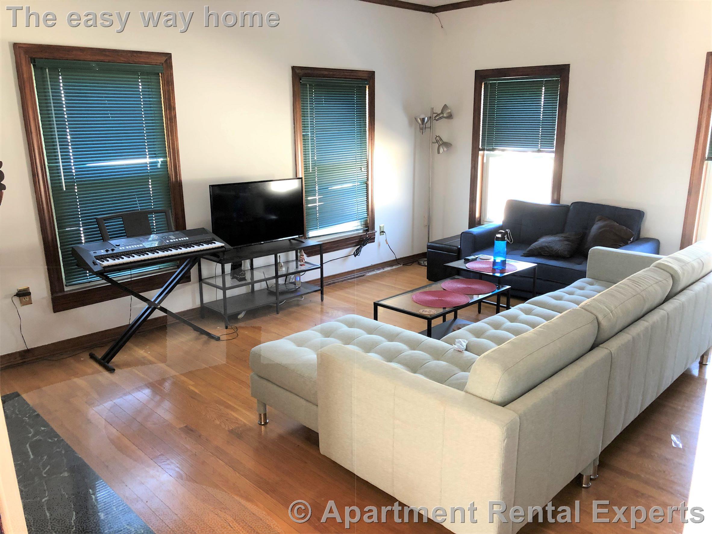 438 Pleasant St, Malden Center