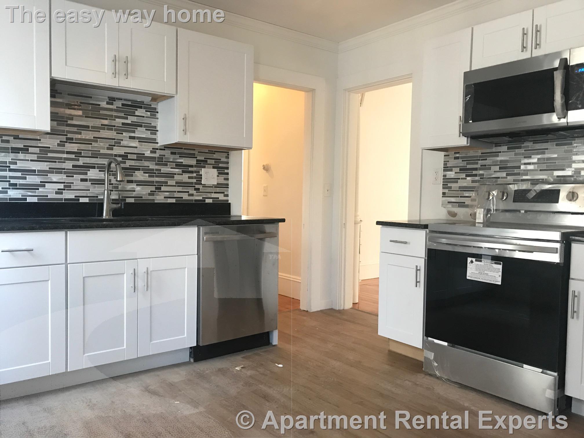 8 Endicott Ave, Teele Square