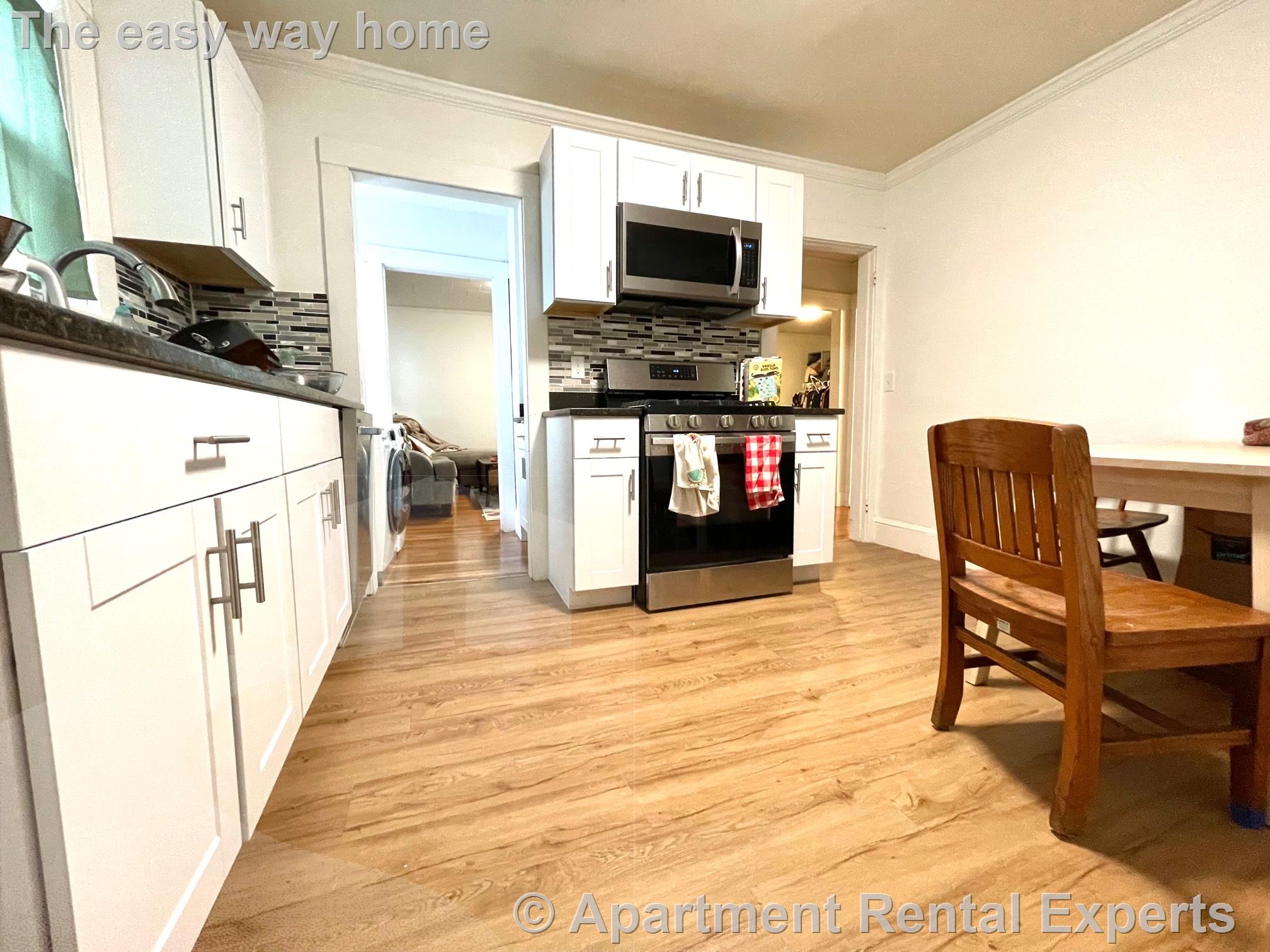 8 Endicott Ave, Teele Square