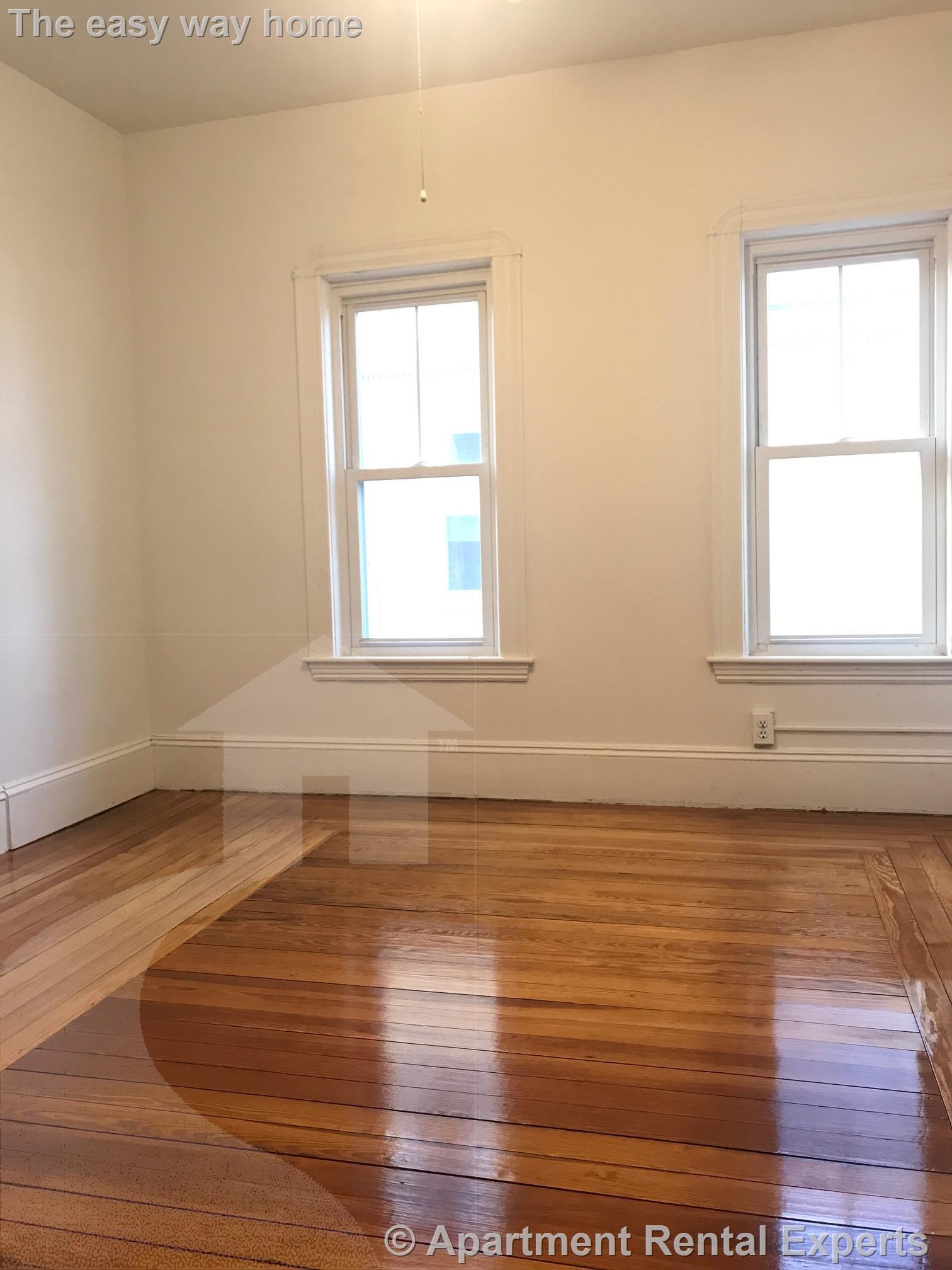 8 Endicott Ave, Teele Square