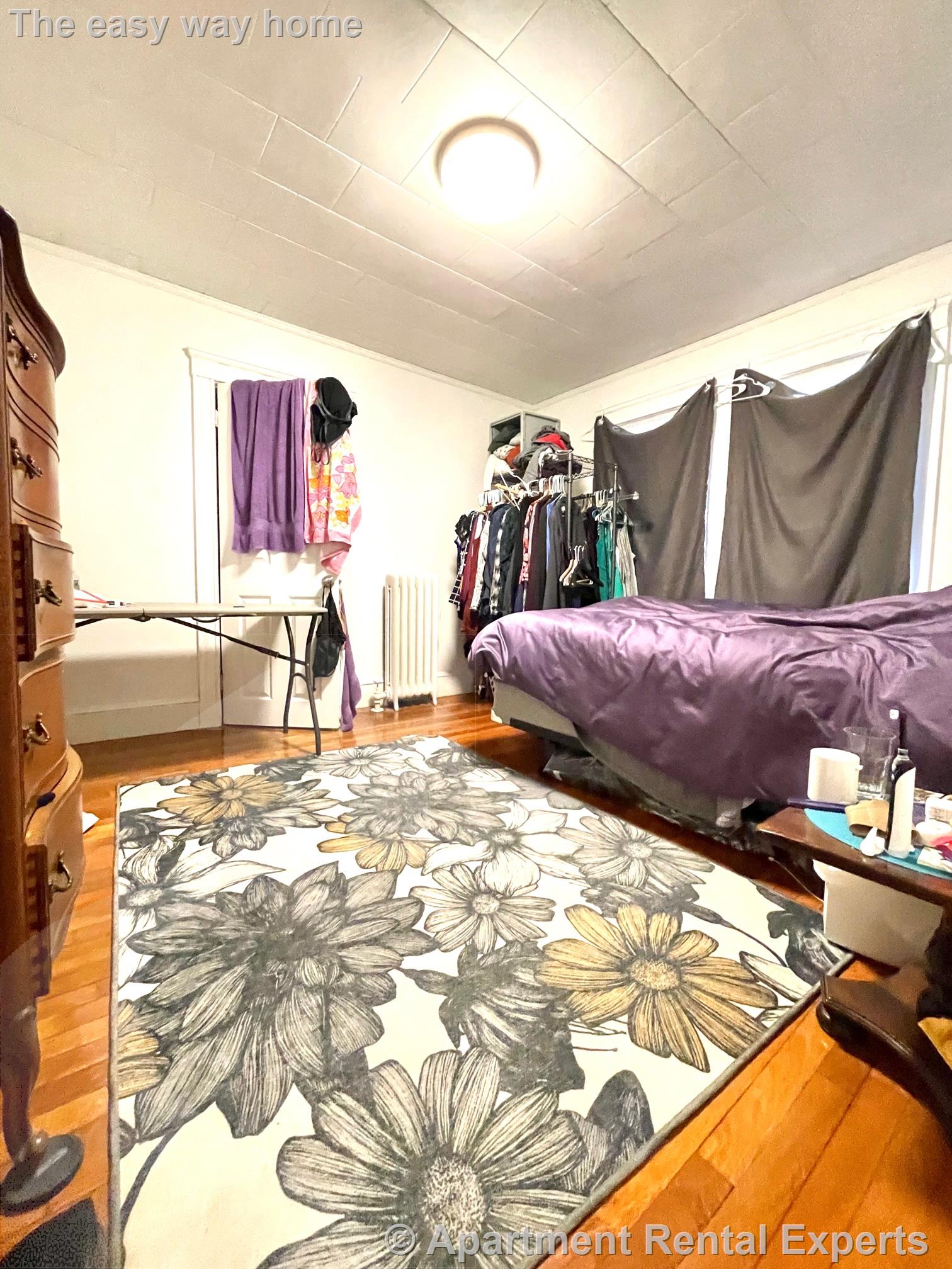 8 Endicott Ave, Teele Square