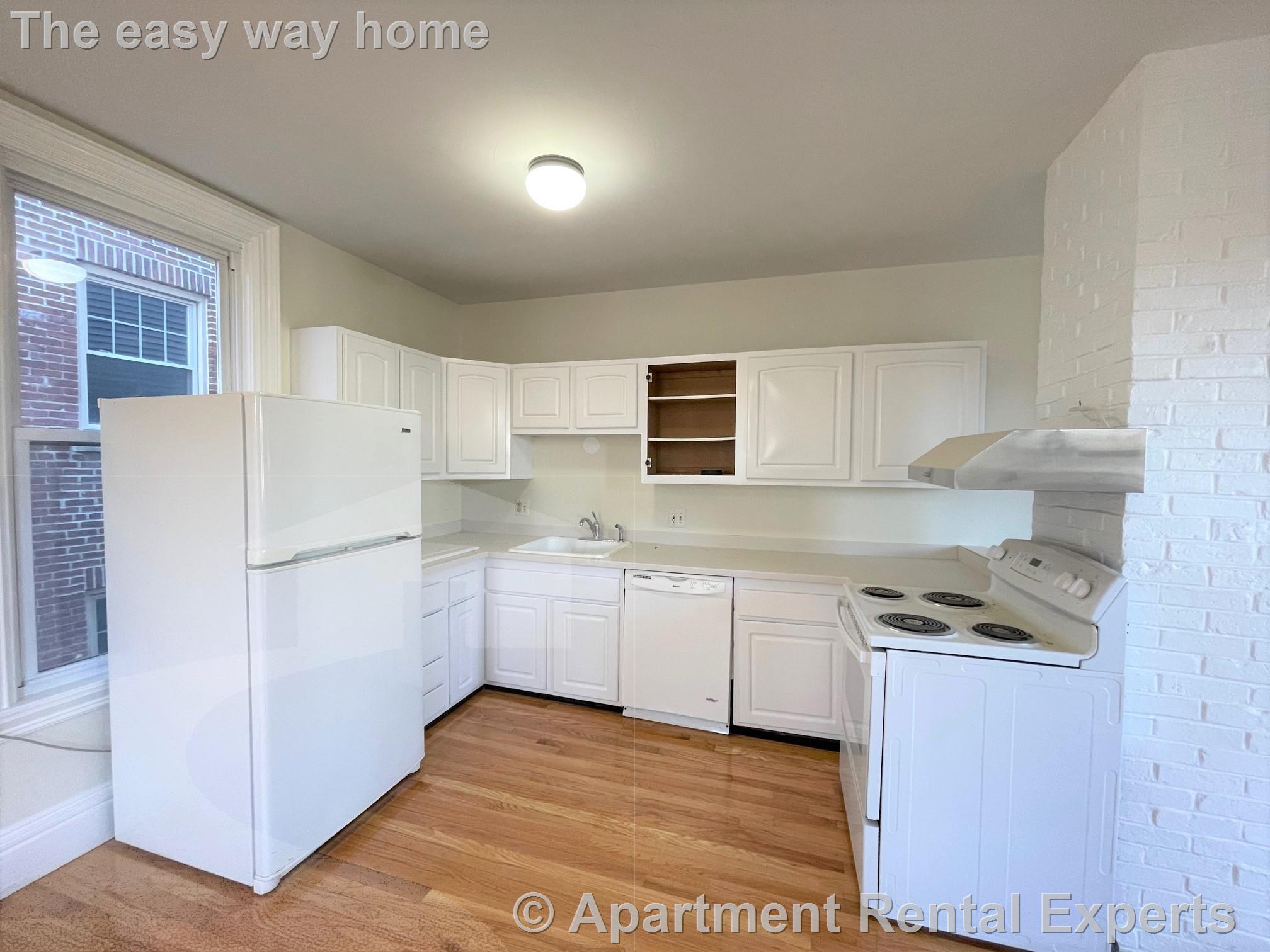 14 Chestnut St, Malden Center