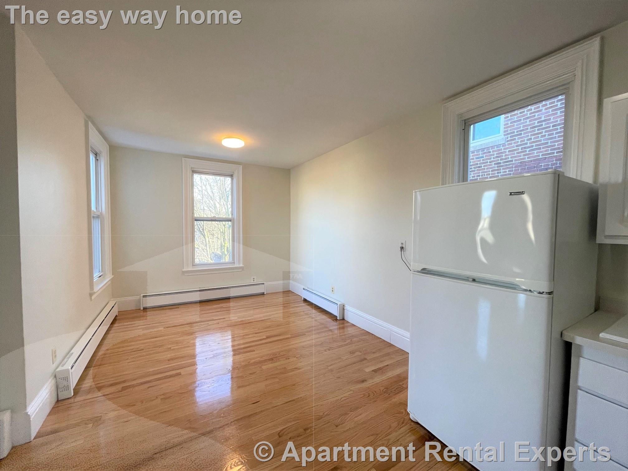 14 Chestnut St, Malden Center