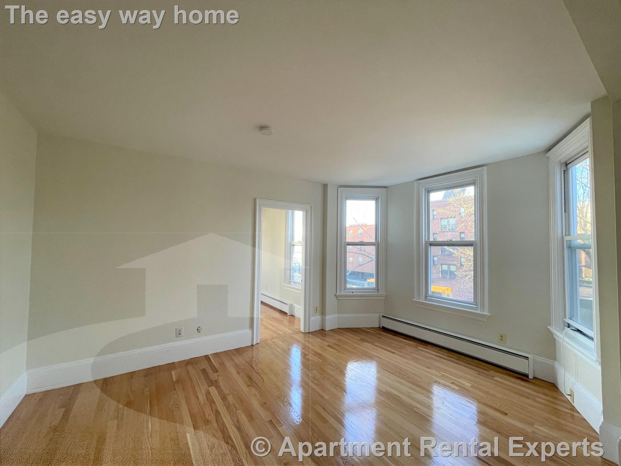 14 Chestnut St, Malden Center