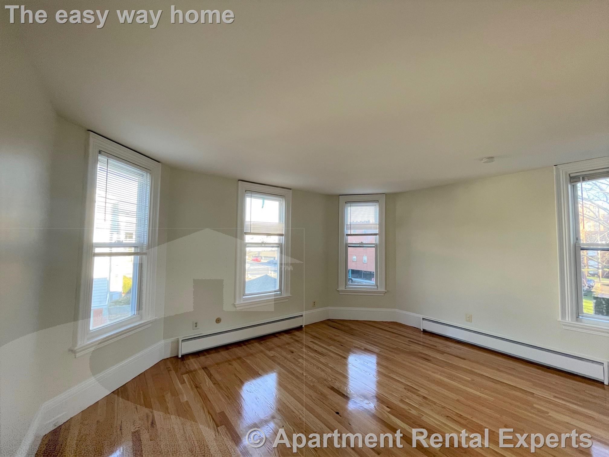 14 Chestnut St, Malden Center