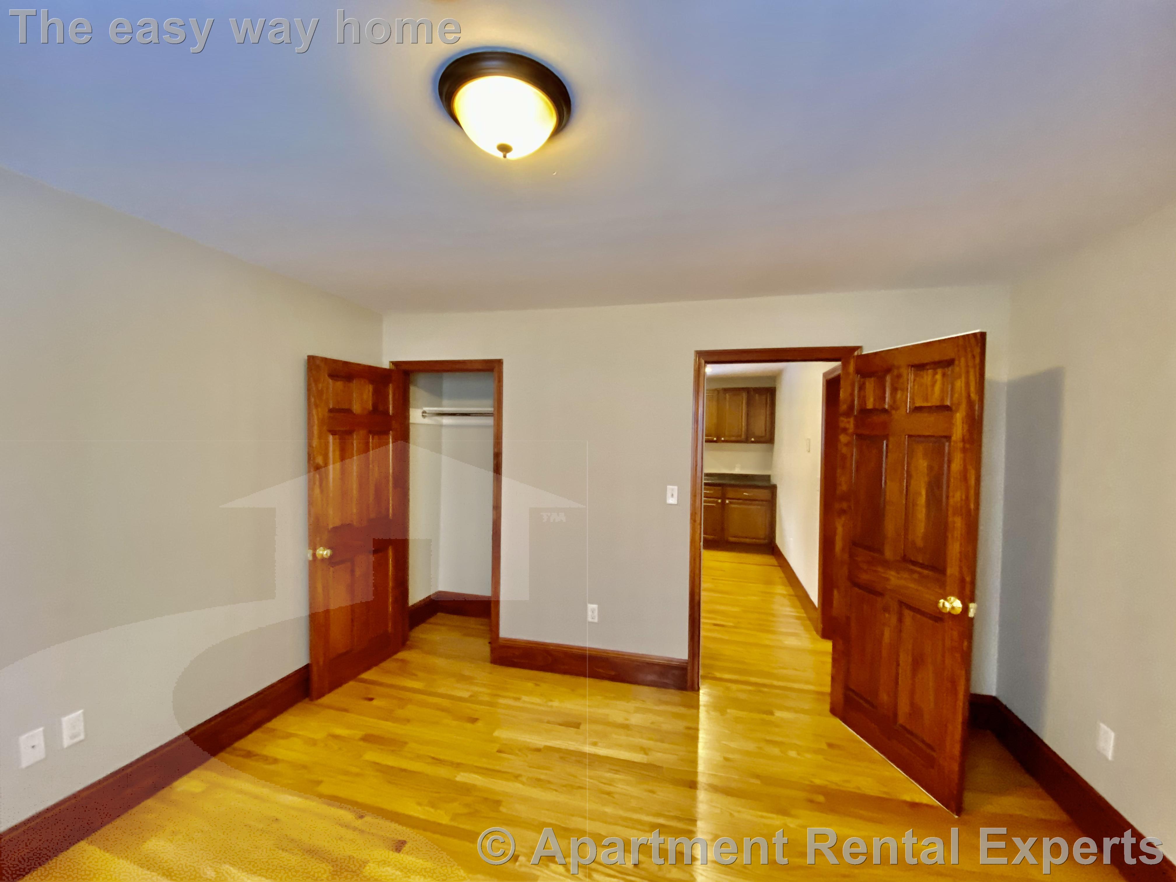 36 Speridakis Ter, Central Square