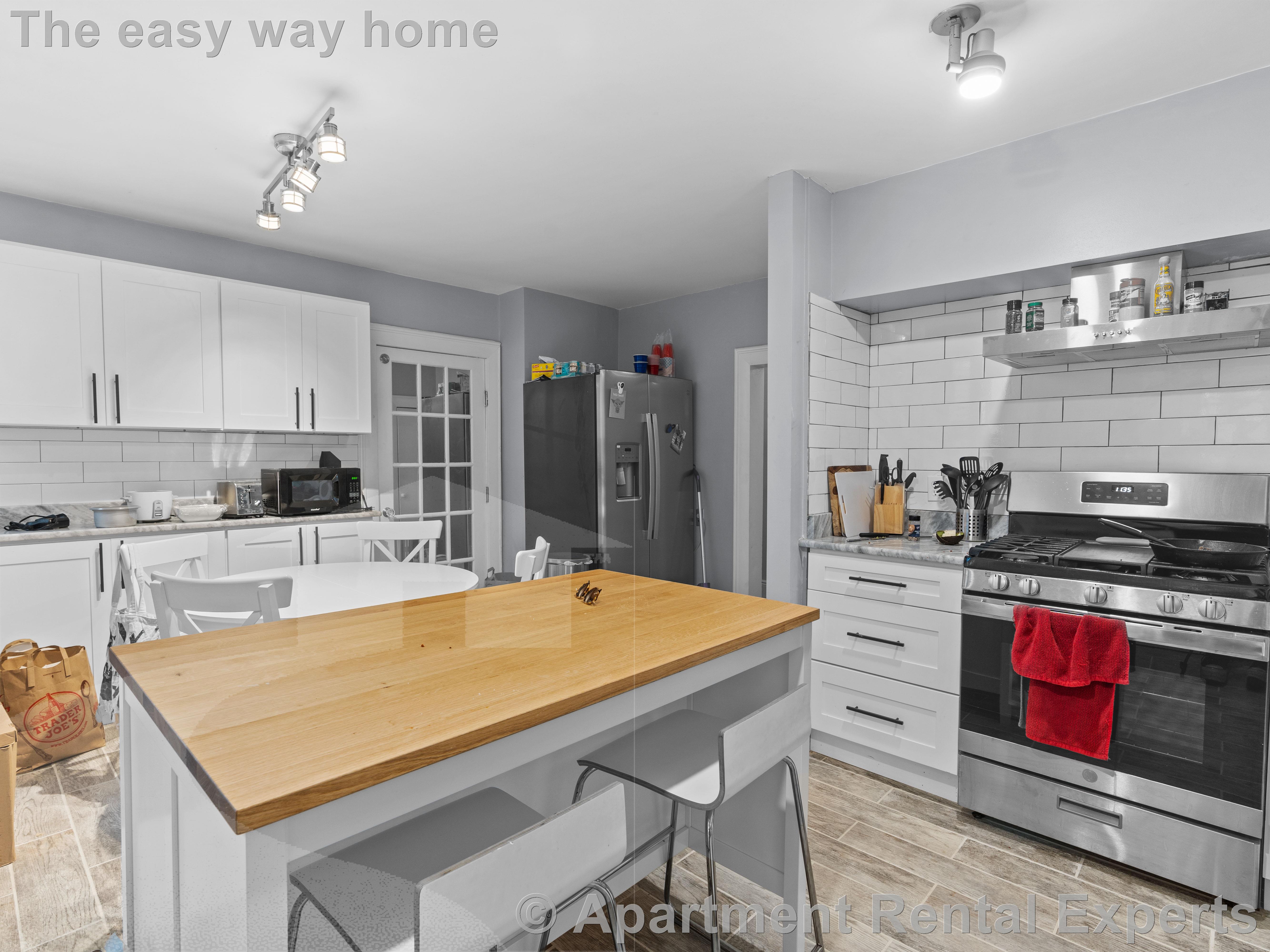 368 Broadway, Central Square