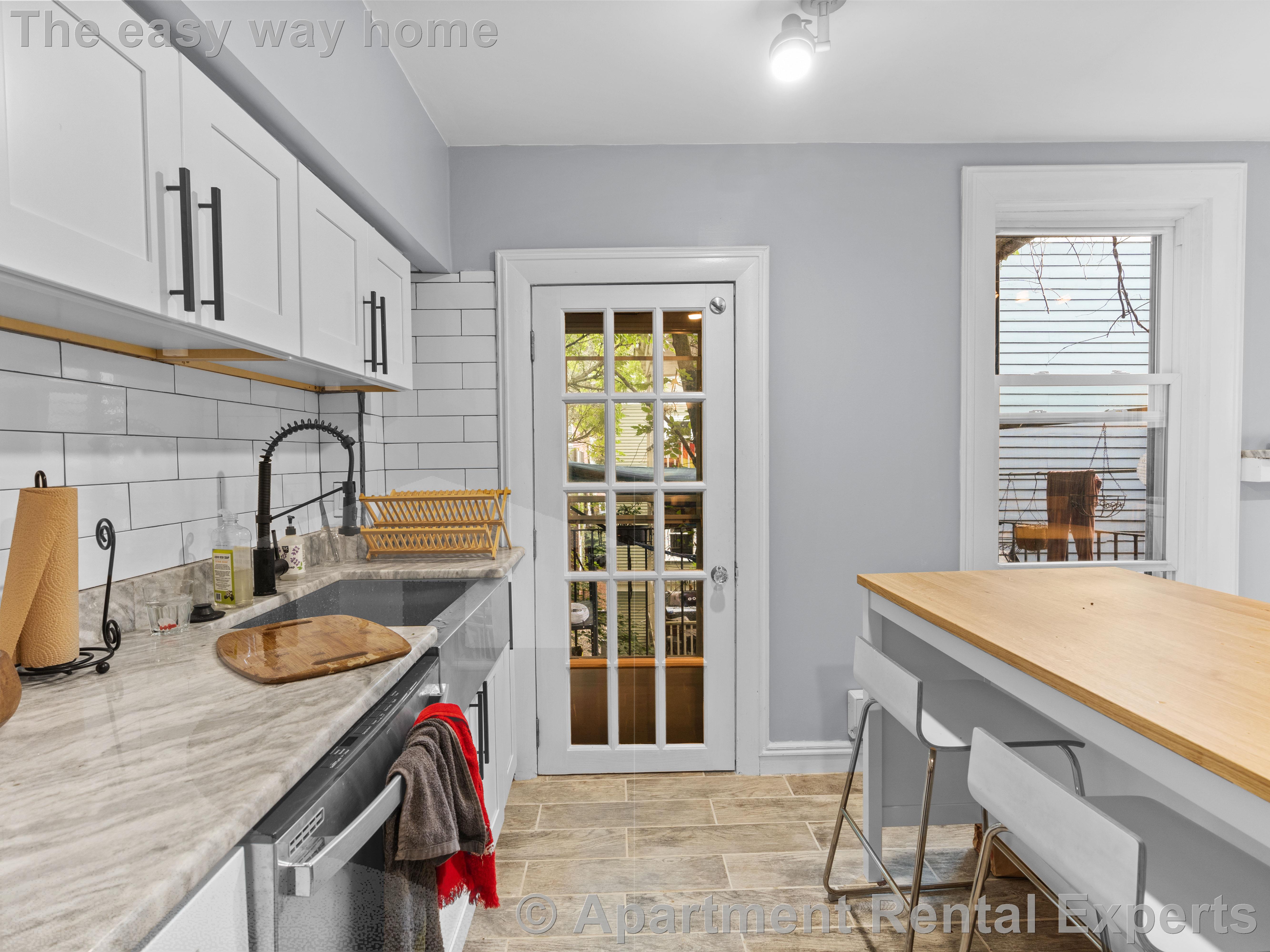 368 Broadway, Central Square