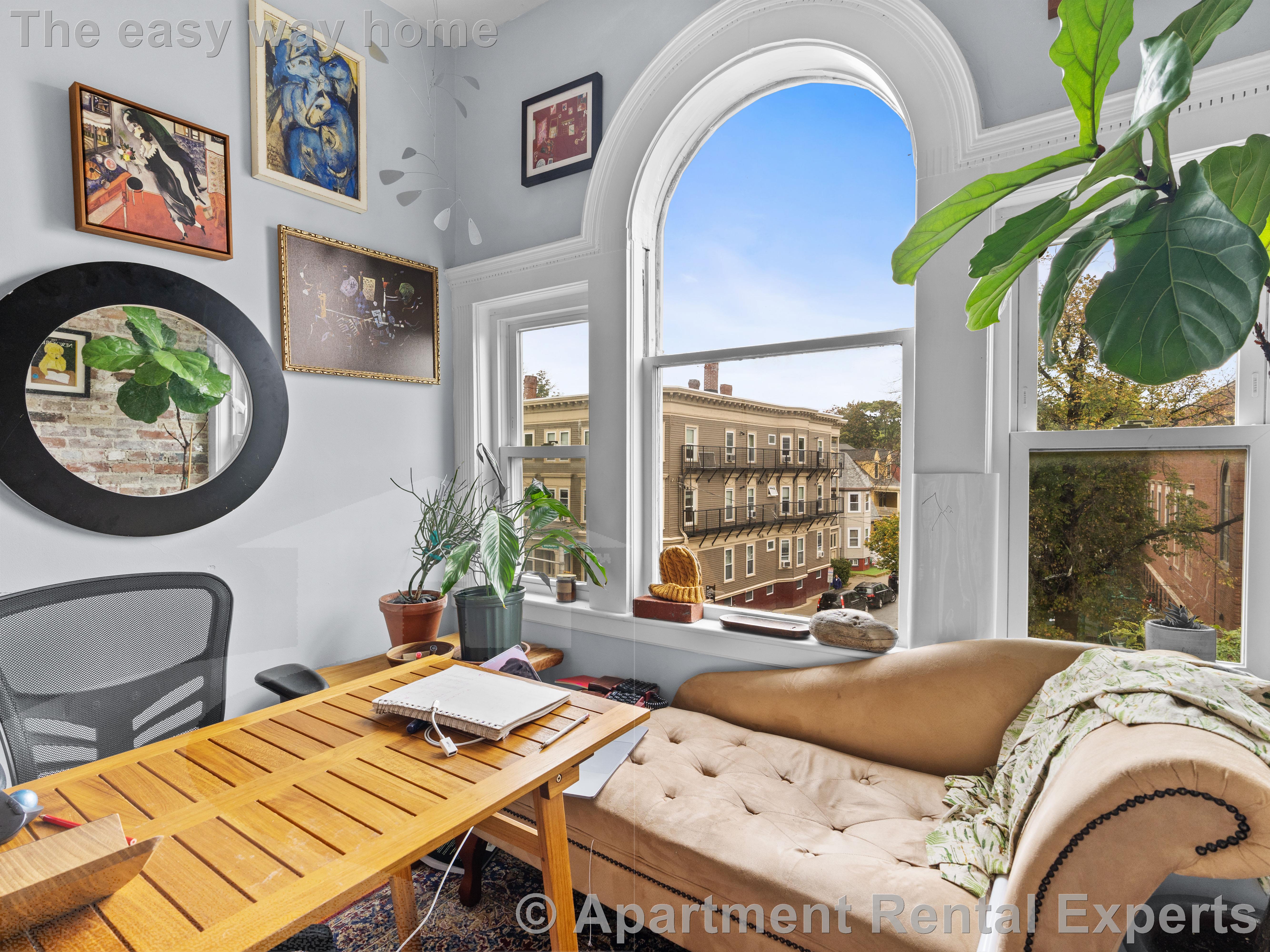 368 Broadway, Central Square