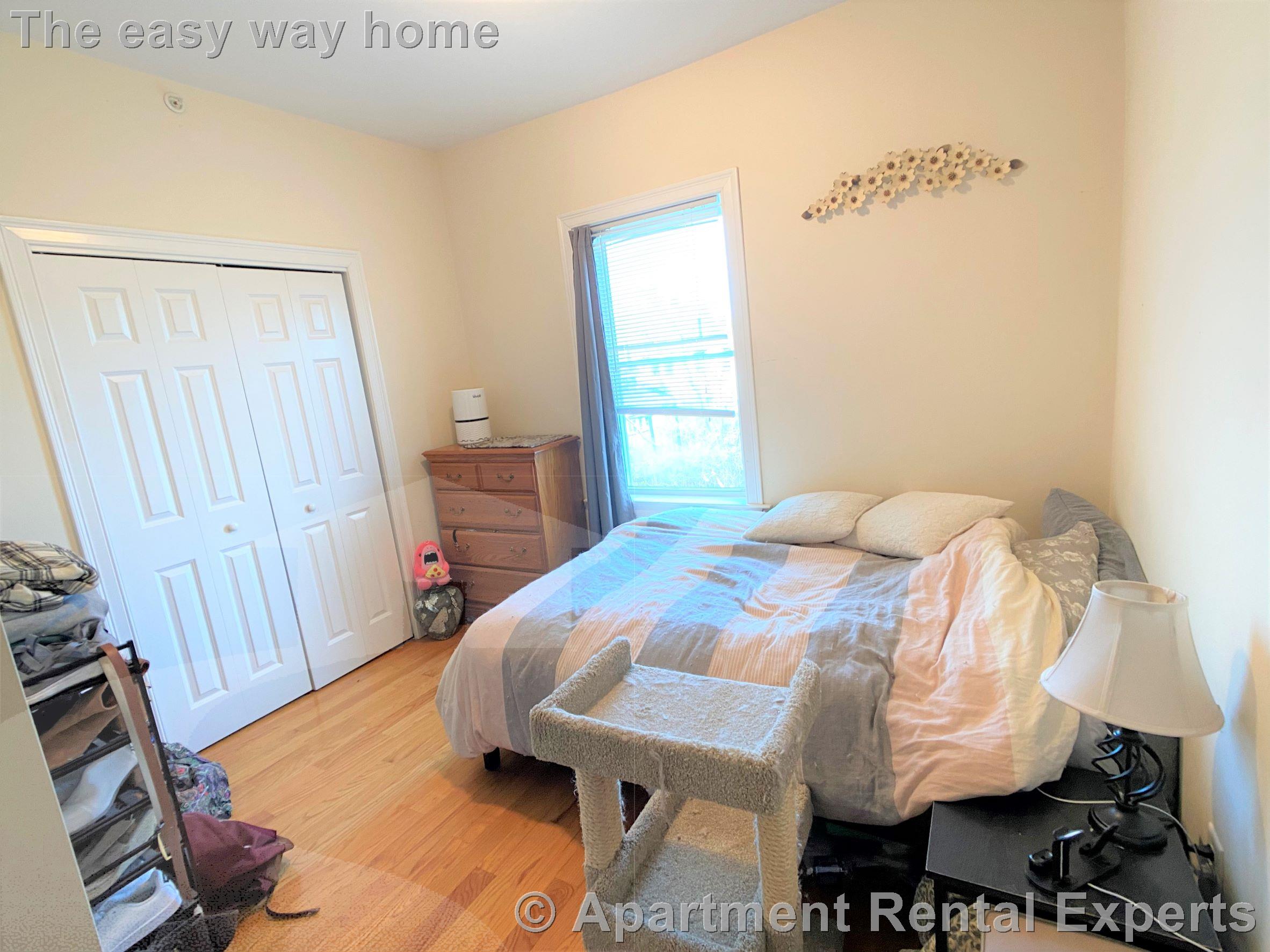 614 Main St, Magoun Square