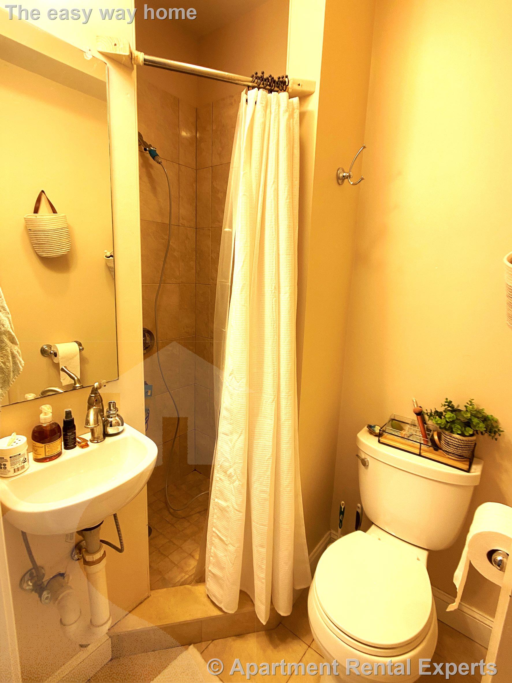 614 Main St, Magoun Square