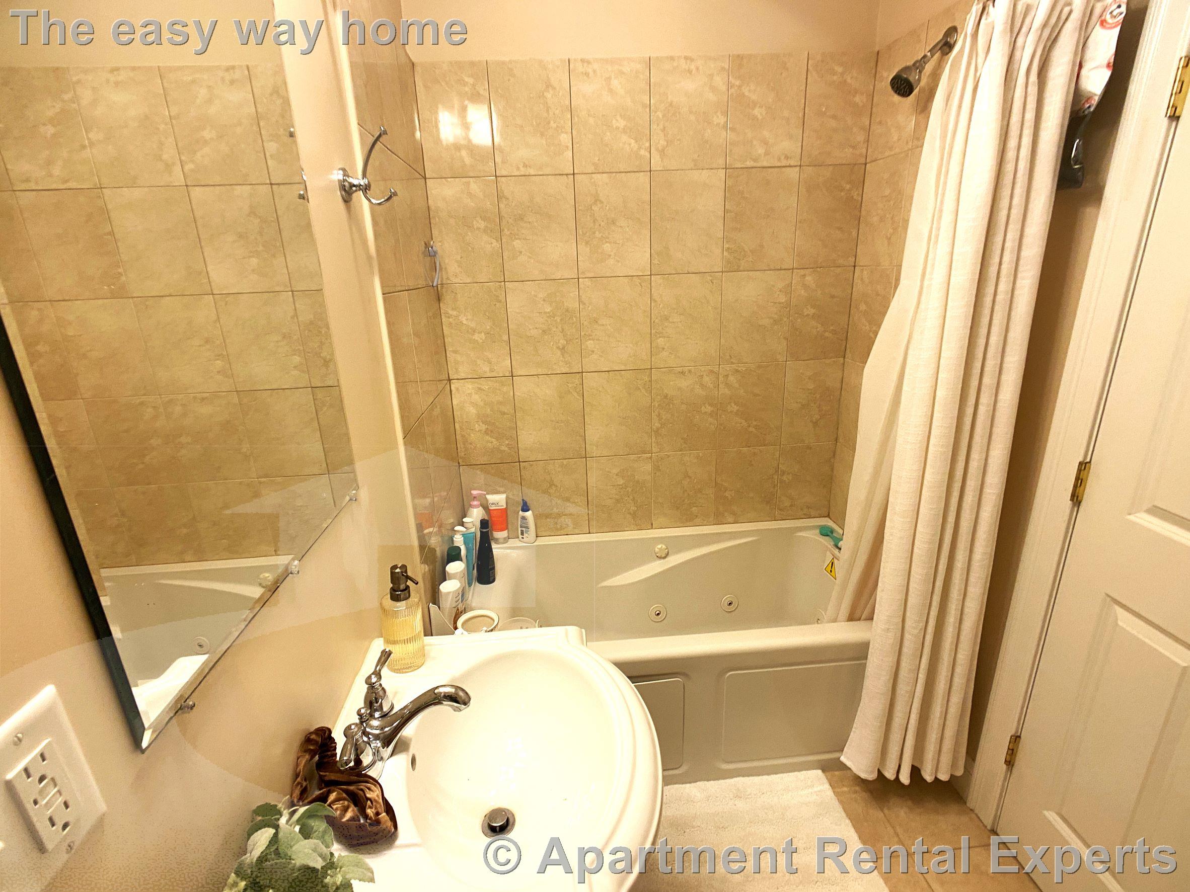 614 Main St, Magoun Square