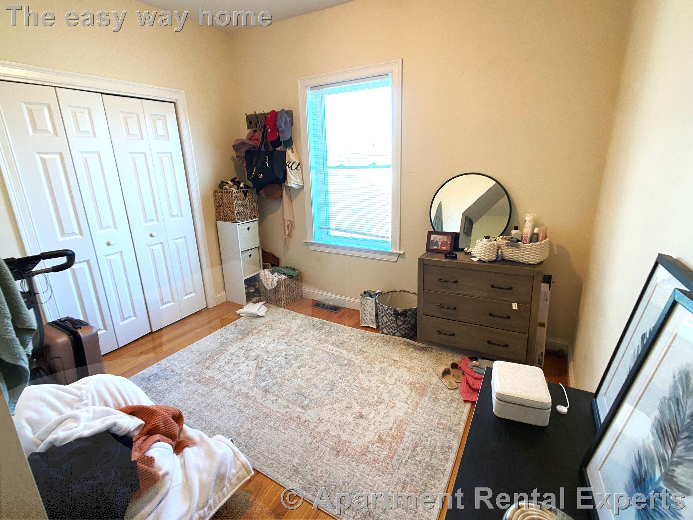 614 Main St, Magoun Square