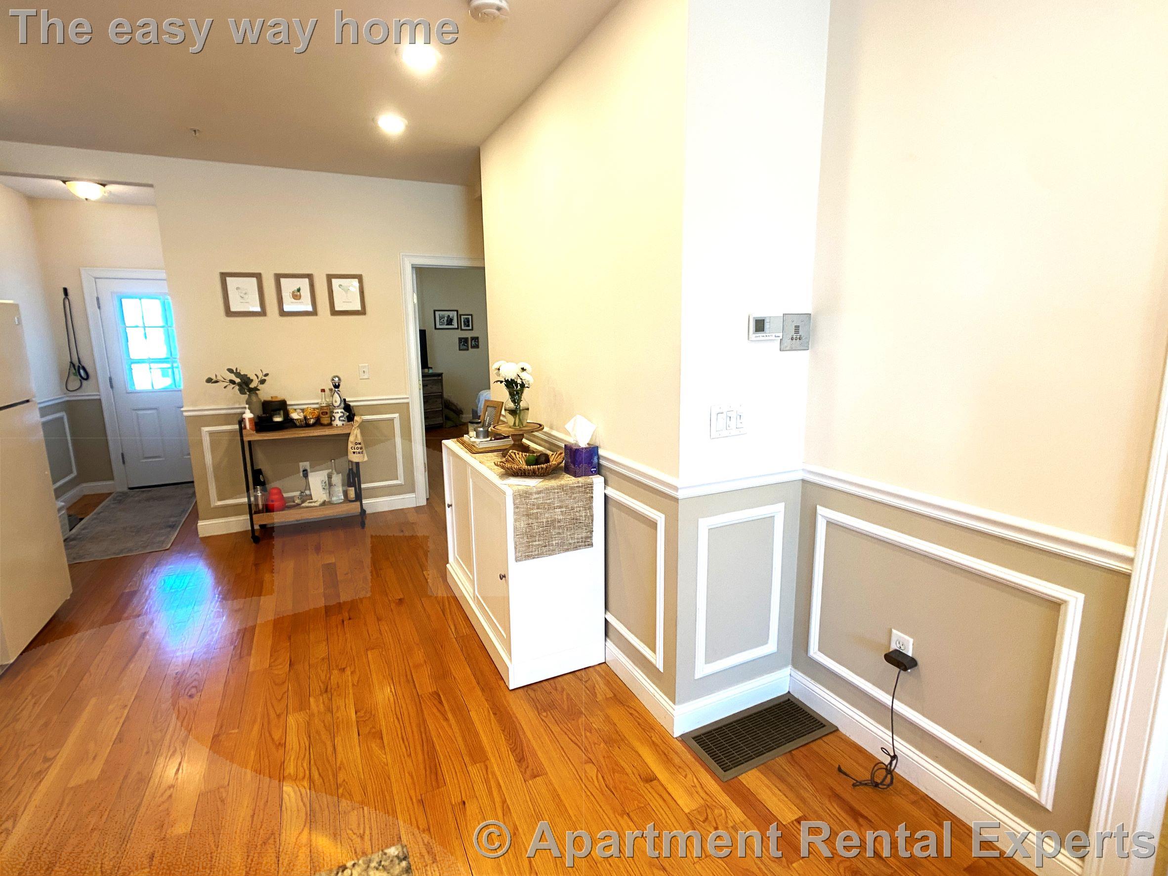 614 Main St, Magoun Square