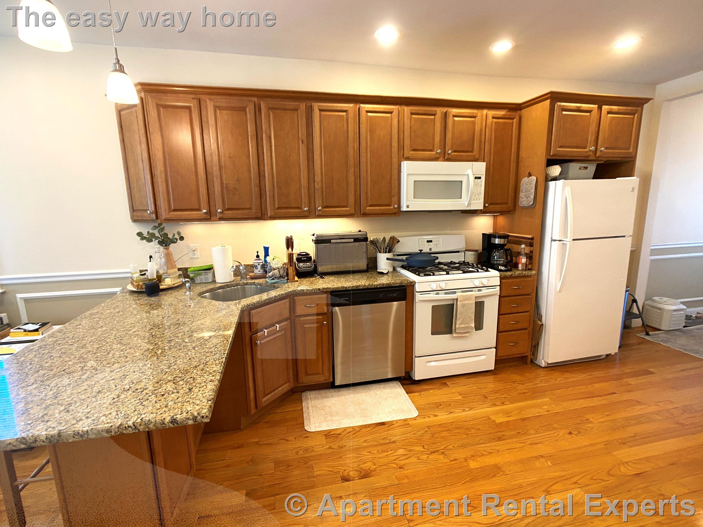 614 Main St, Magoun Square