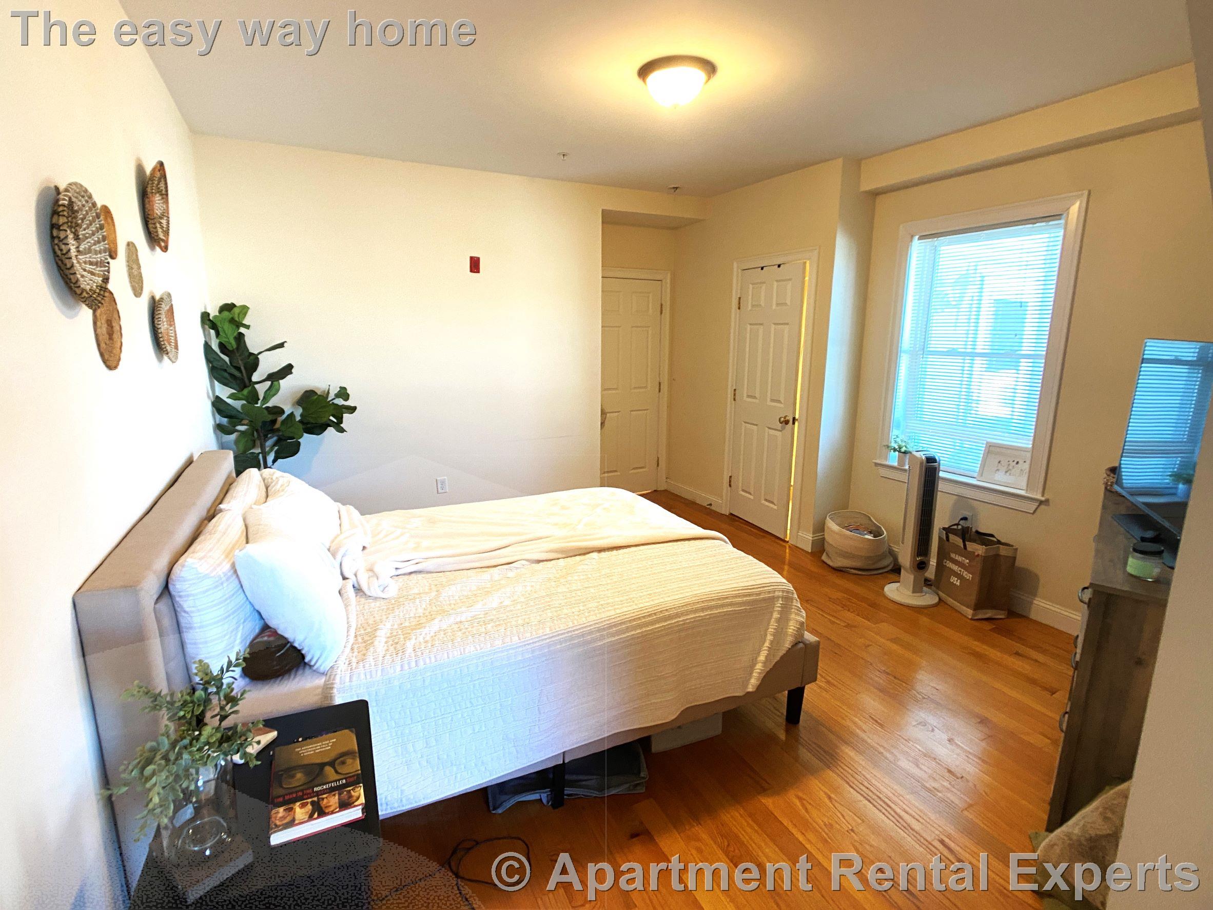 614 Main St, Magoun Square