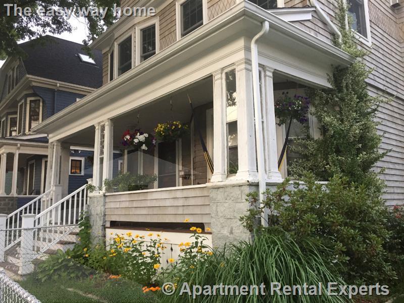 73 Highland Rd, Davis Square