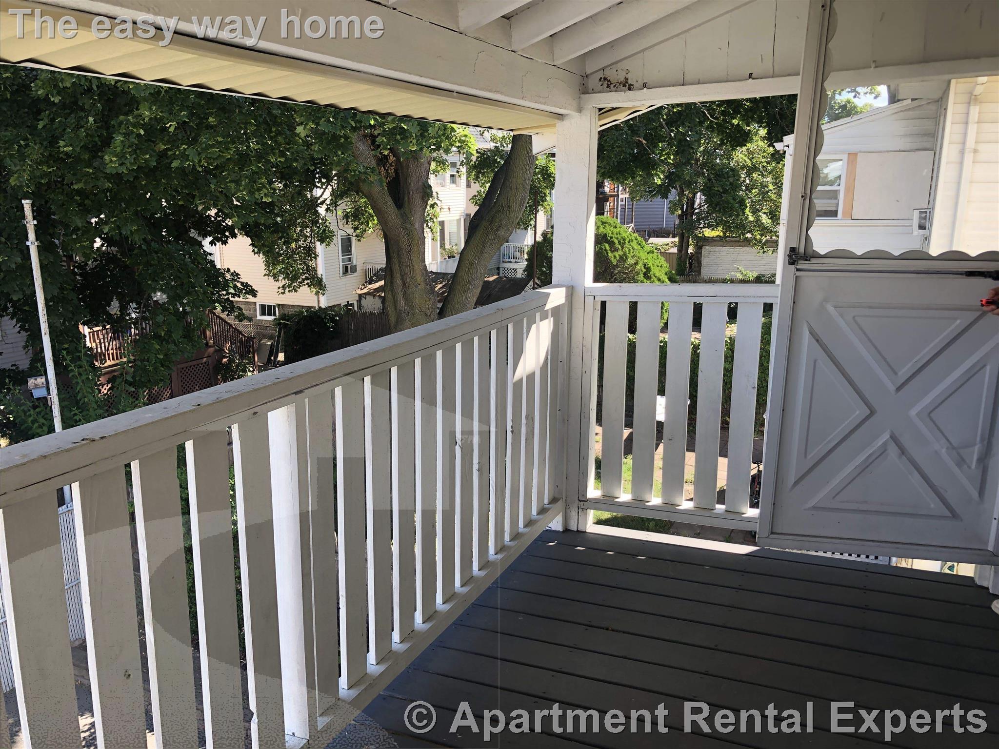 93 Frederick Ave, Tufts