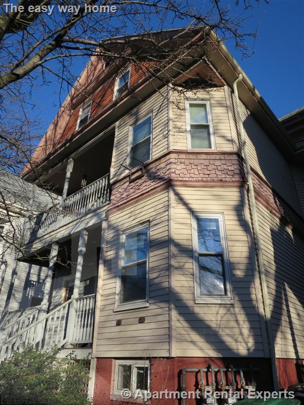 21 Chandler St, Davis Square