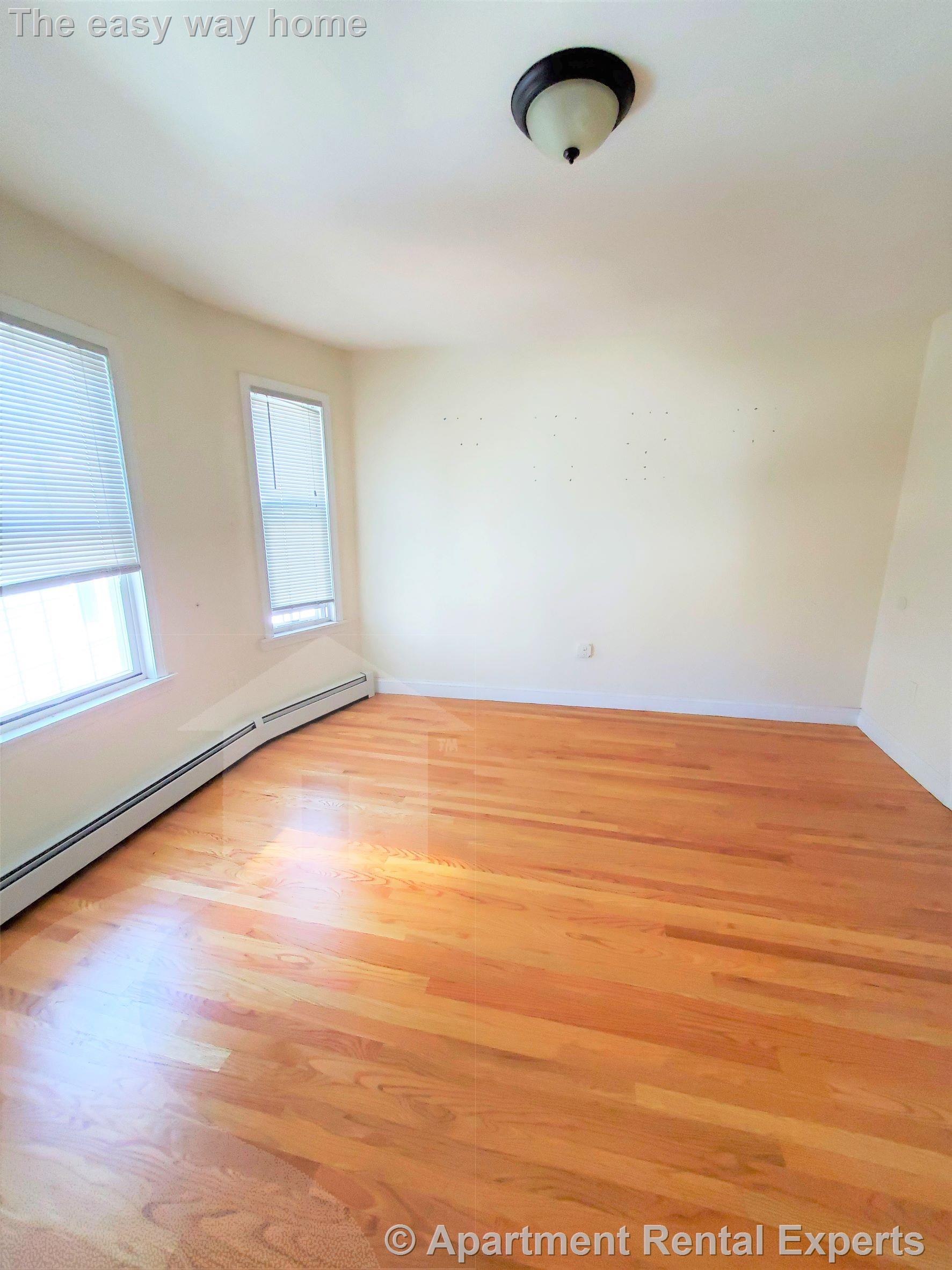 389.5 Columbia St, Inman Square